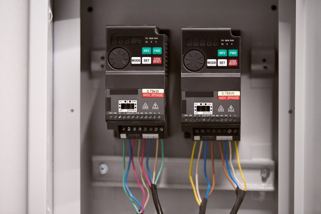 驱动器